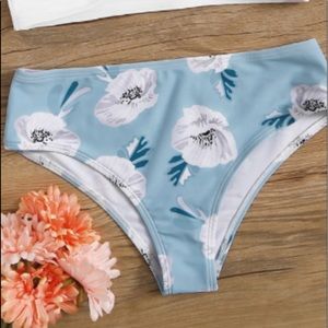 bathing suit bottom//never worn